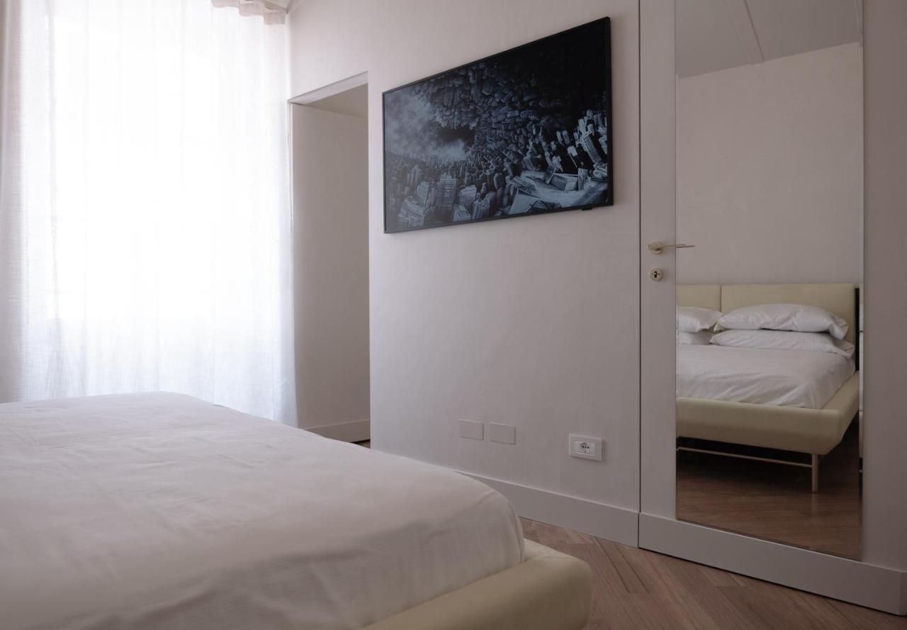 Palazzo Mazzini Aparthotel Комо Екстериор снимка